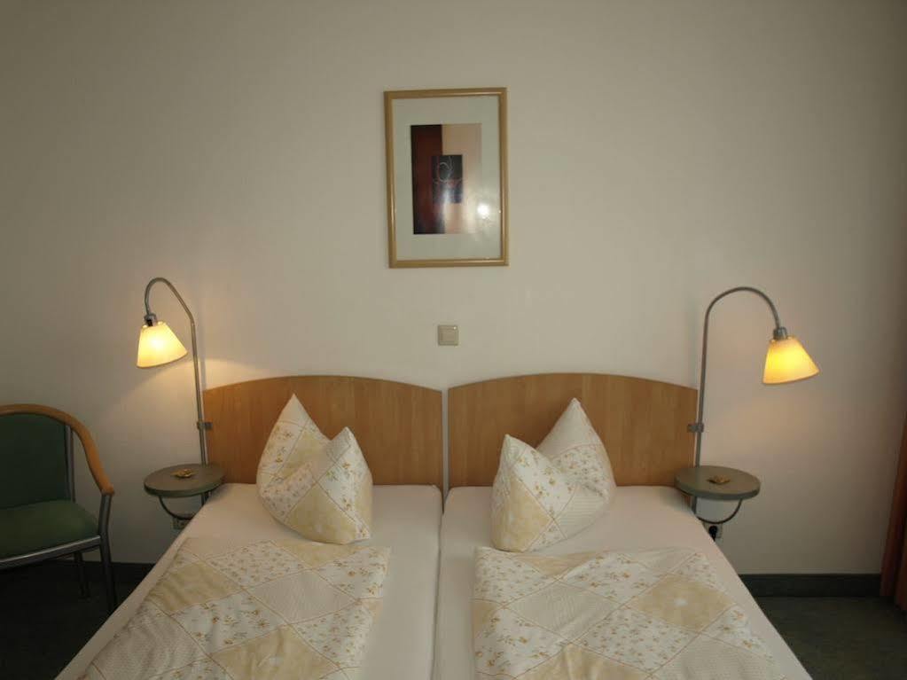 Central-Classic Hotel Stoccarda Esterno foto